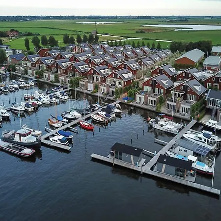 Houseboat In Netherlands With Private Dock, Cleaning Included
